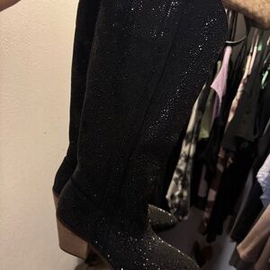 Black sparkle cowgirl boots 8.5